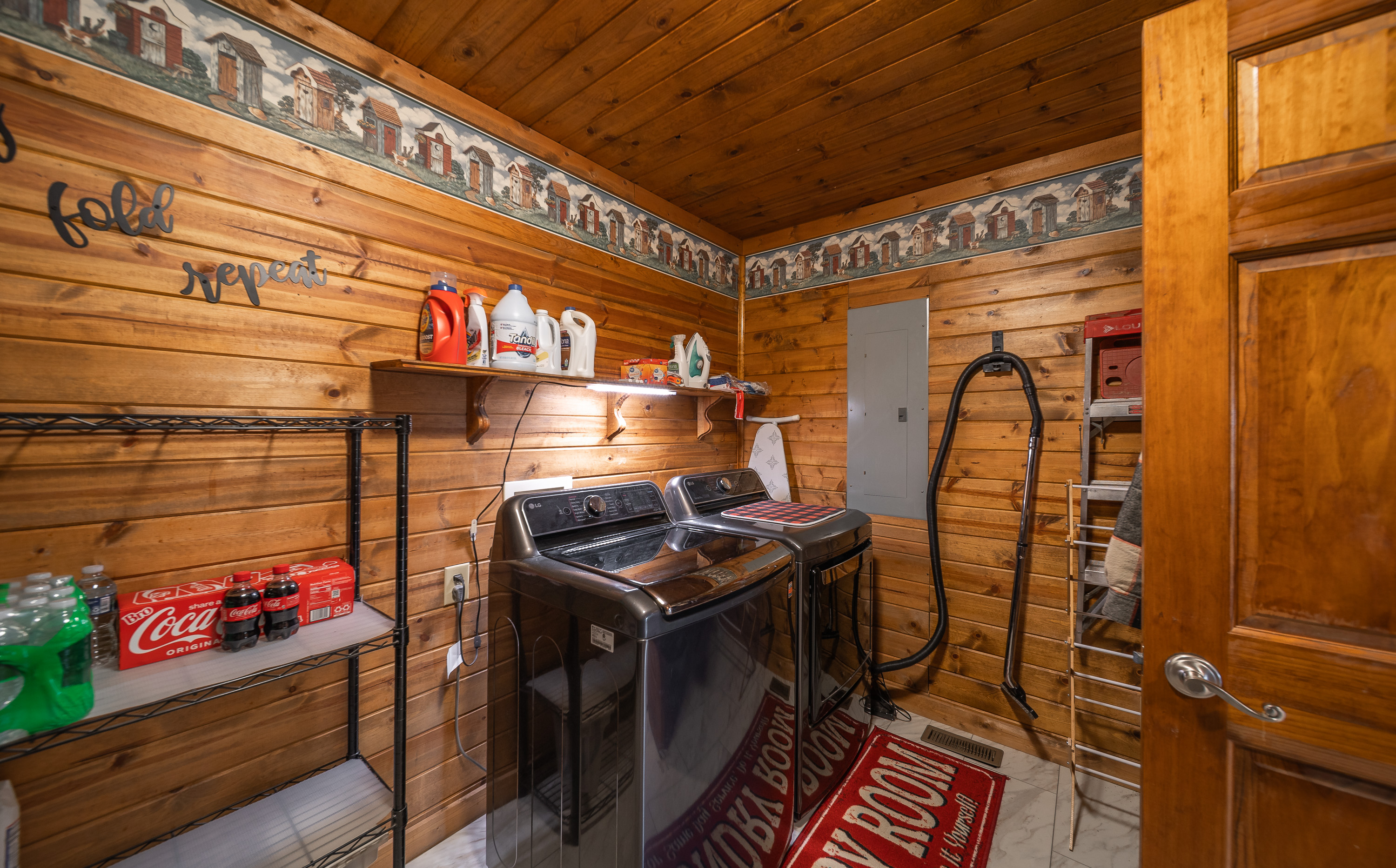 Coombs Luxury Cabin