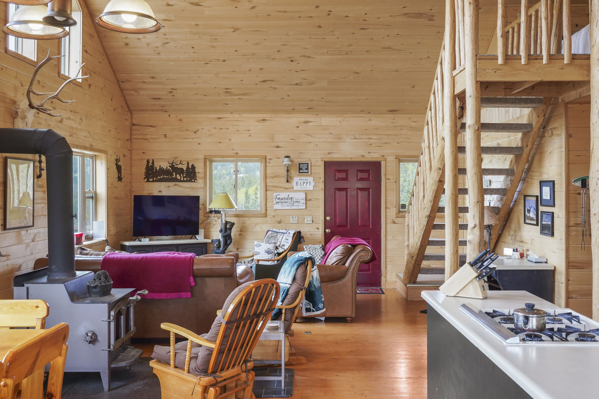 Listing Image 12