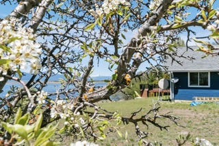 Stunning Lakefront Home Living on Agency Lake 38038 Modoc Point Rd, Chiloquin, OR