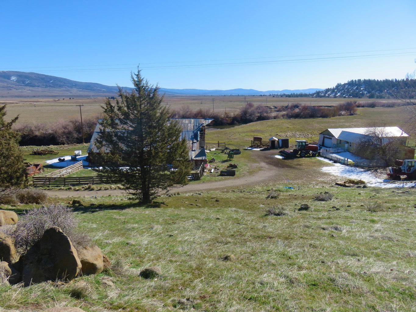 Lennon Lookout Ranch
