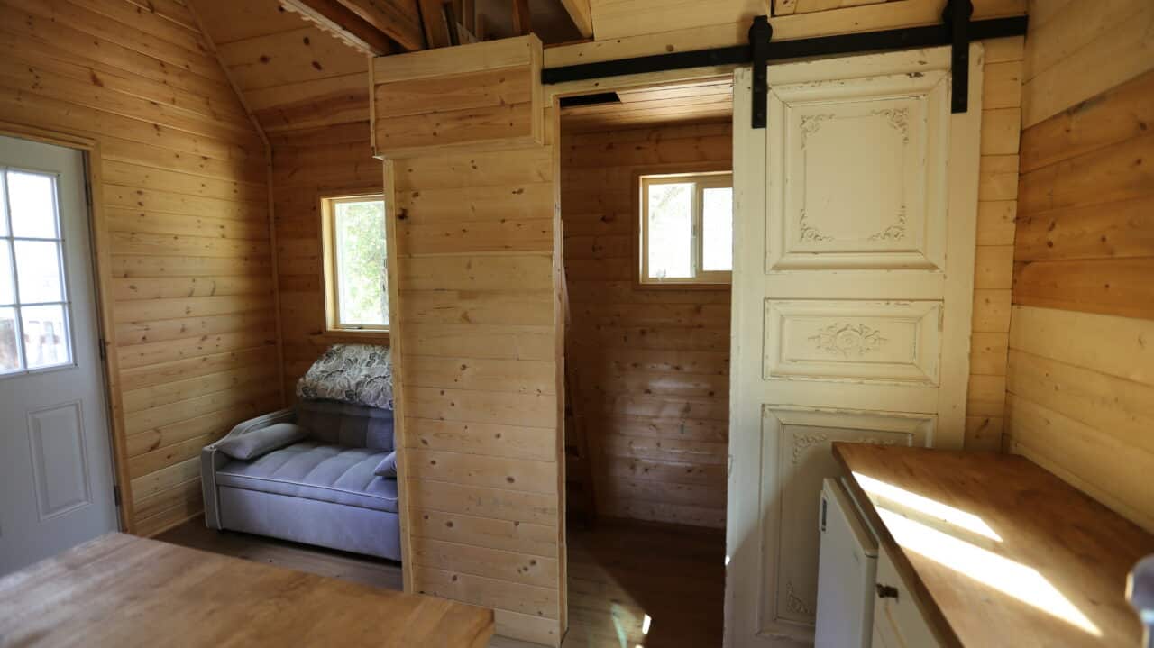 Listing Image 12