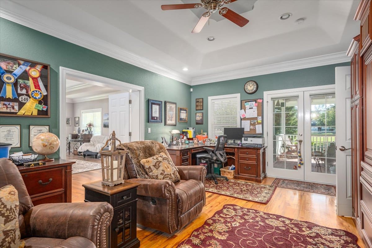 Listing Image 19