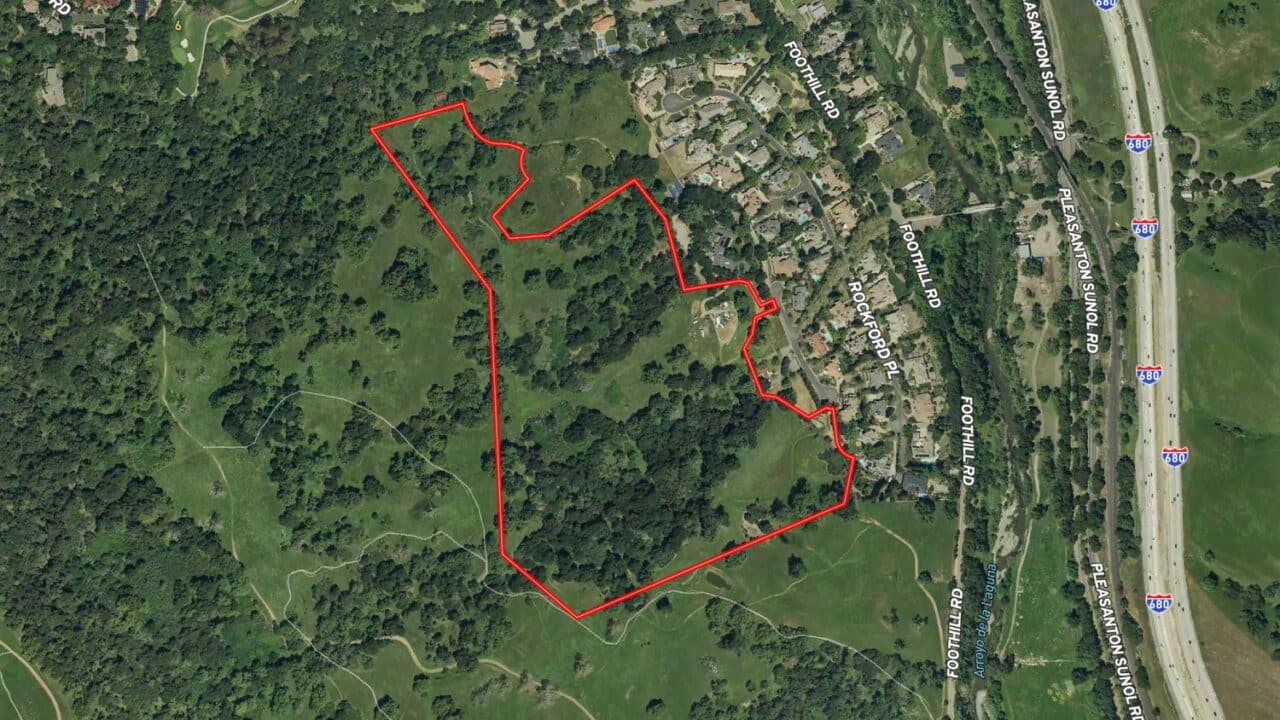 Listing Image 5