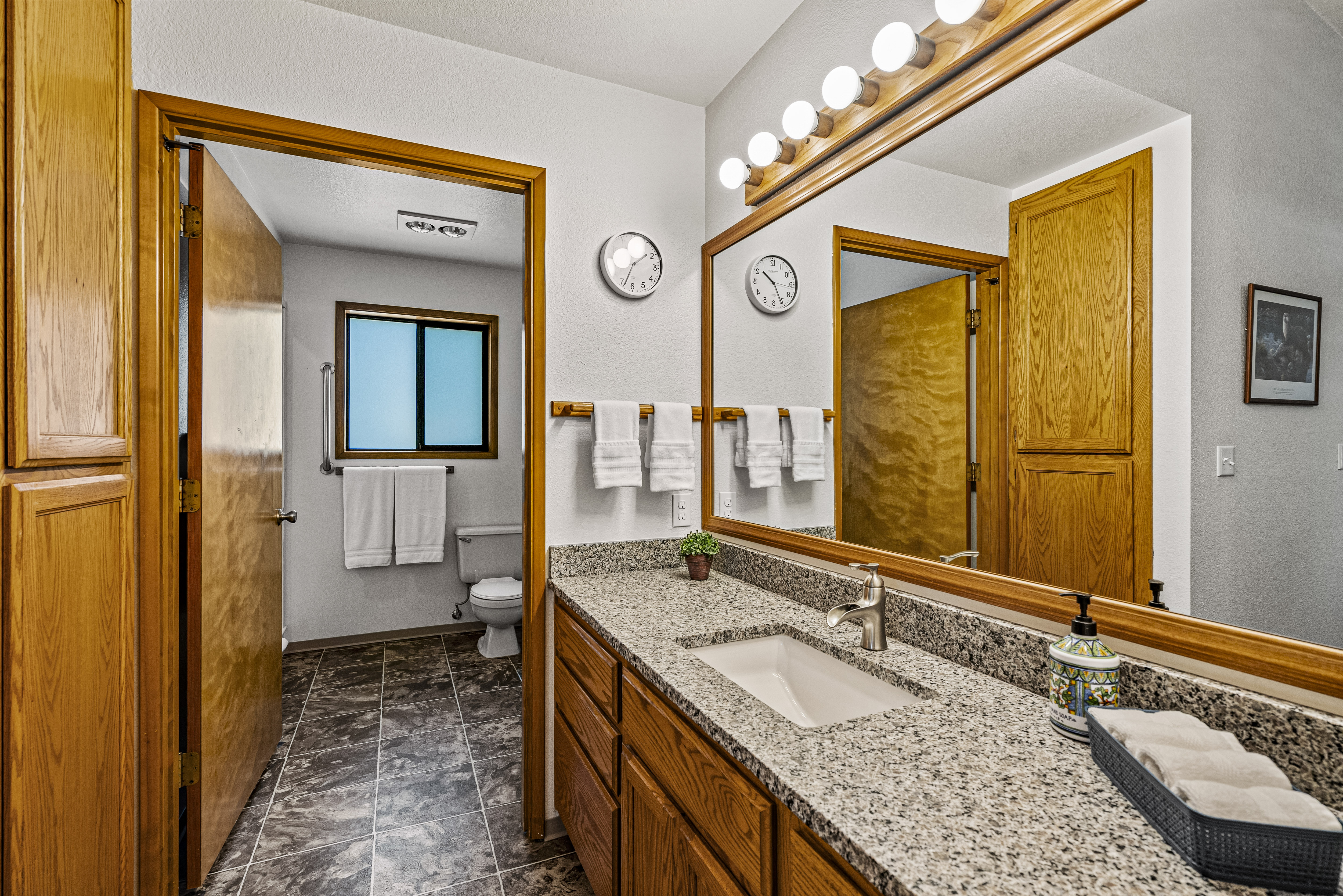 Galice Resort | 11744 Galice Road