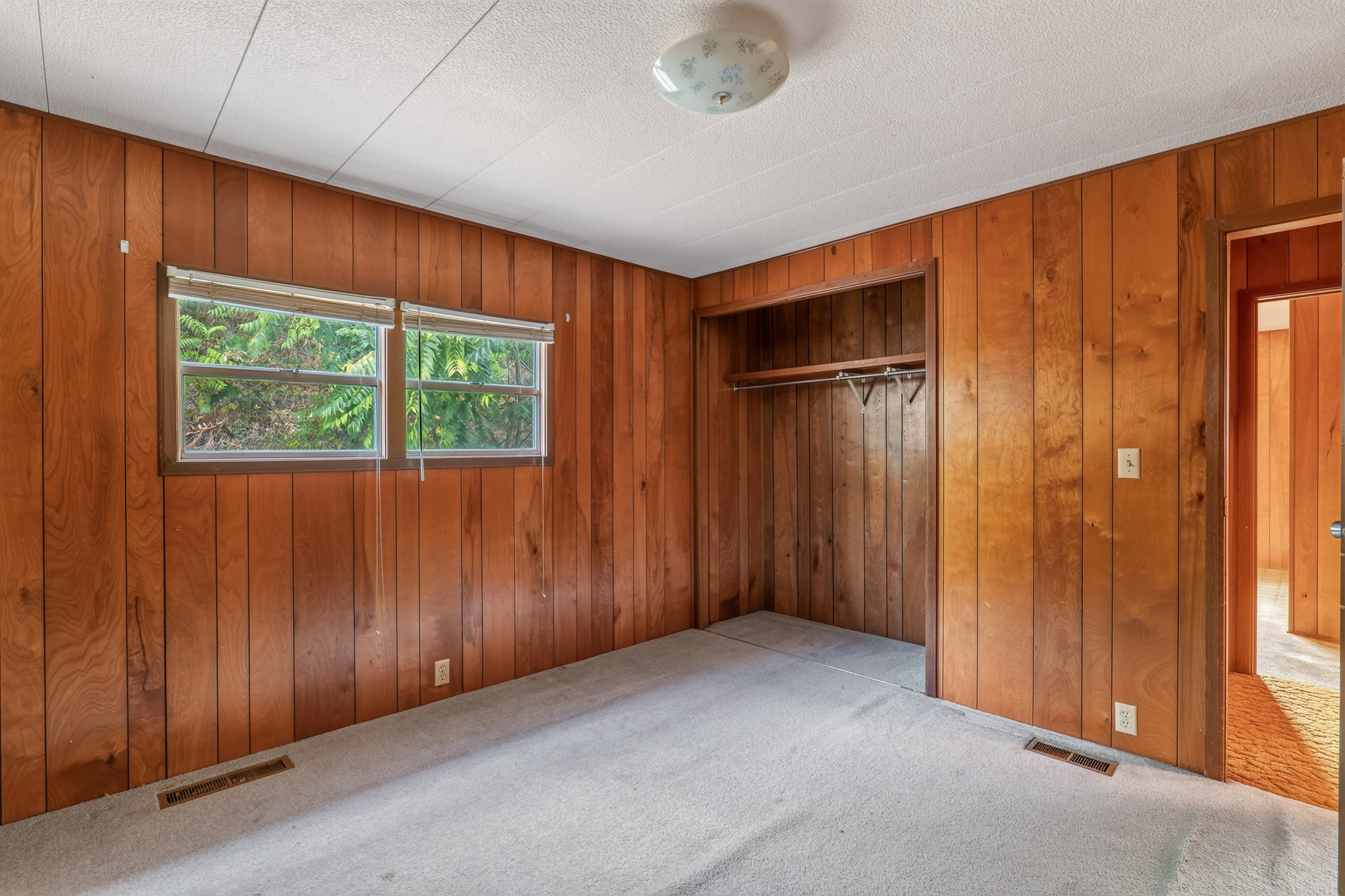 Listing Image 70