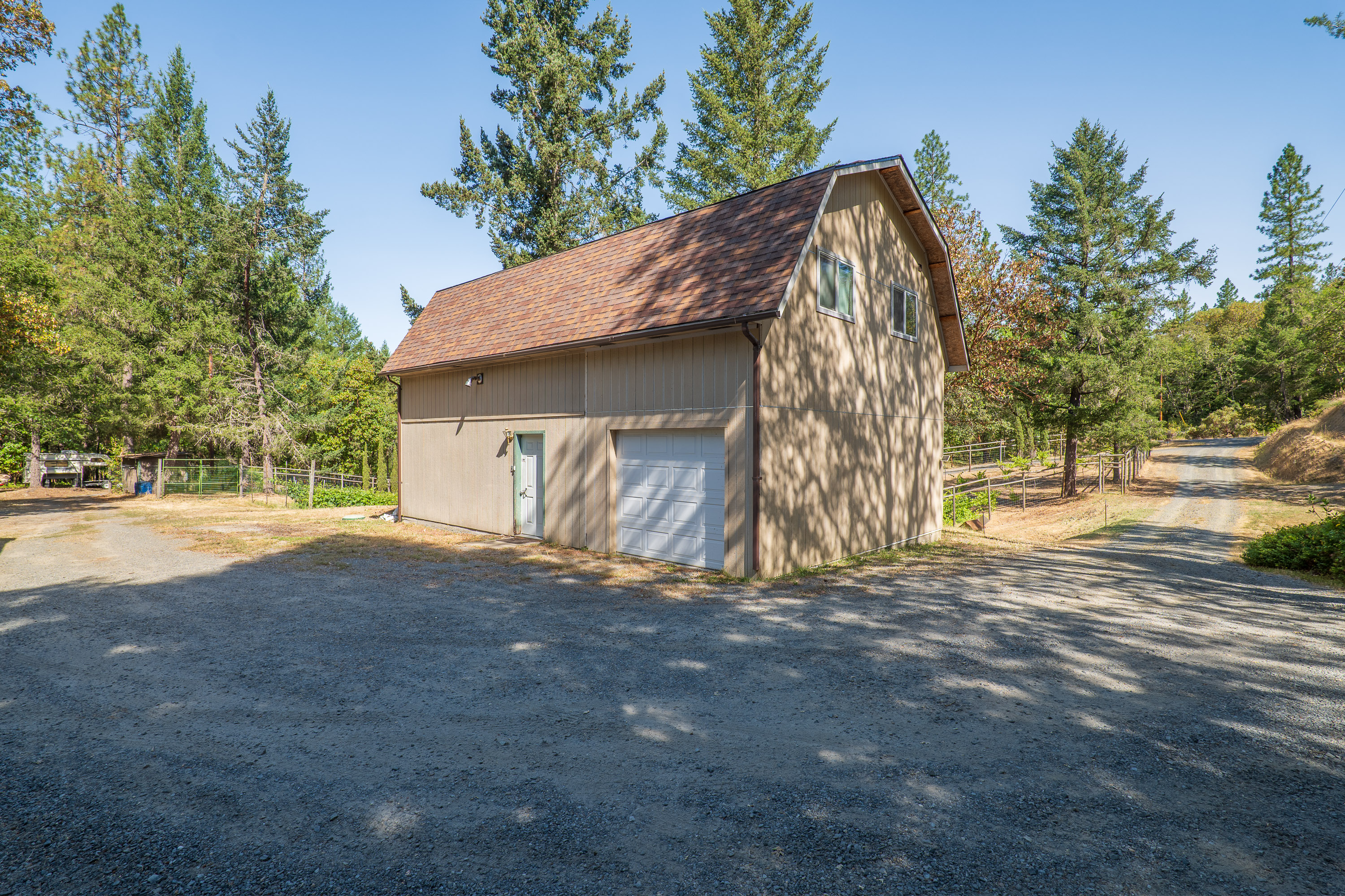 Listing Image 33