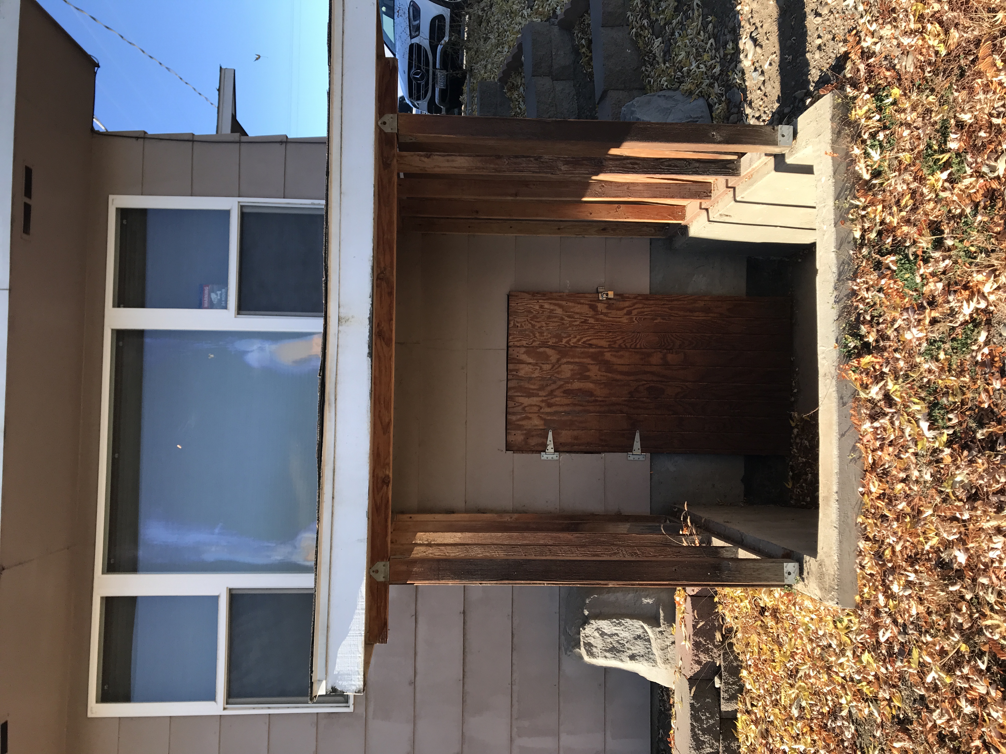 Apple Orchard w Equipment, House and Shops!