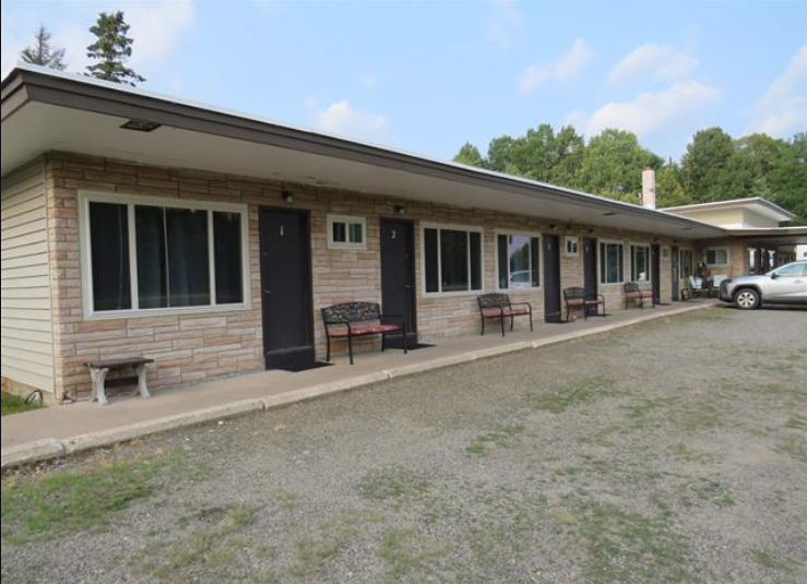 Listing Image 3