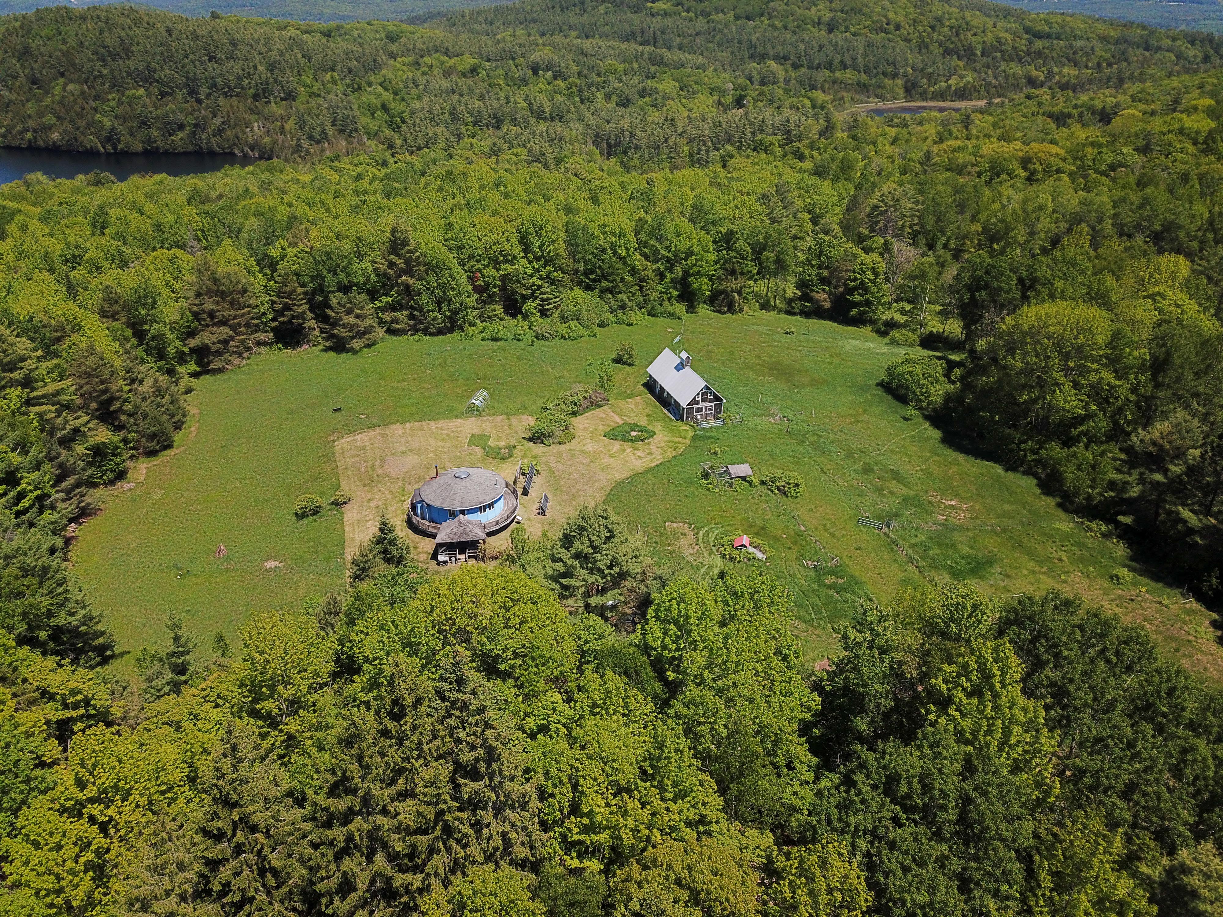 Listing Image 6