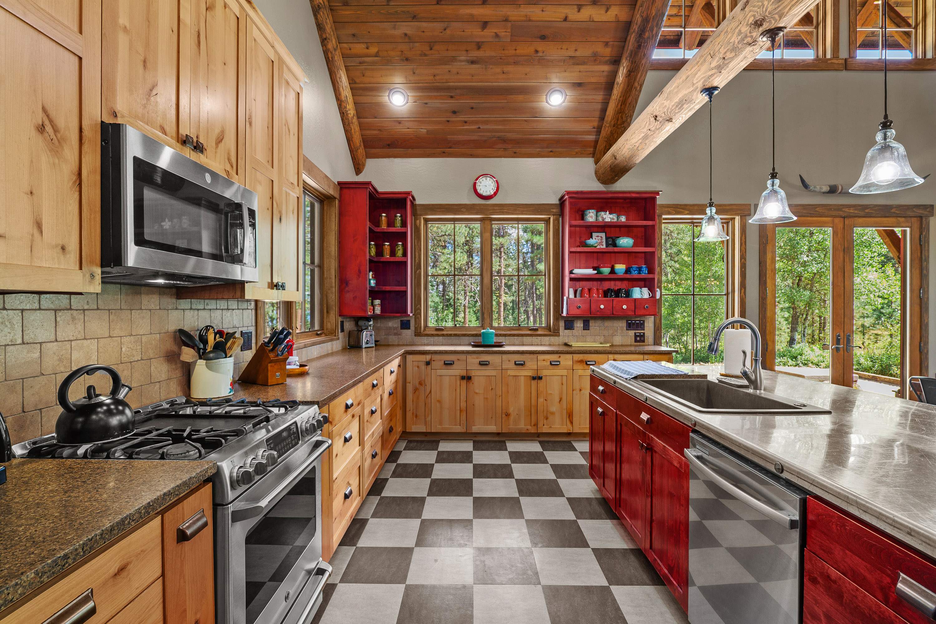 Listing Image 10