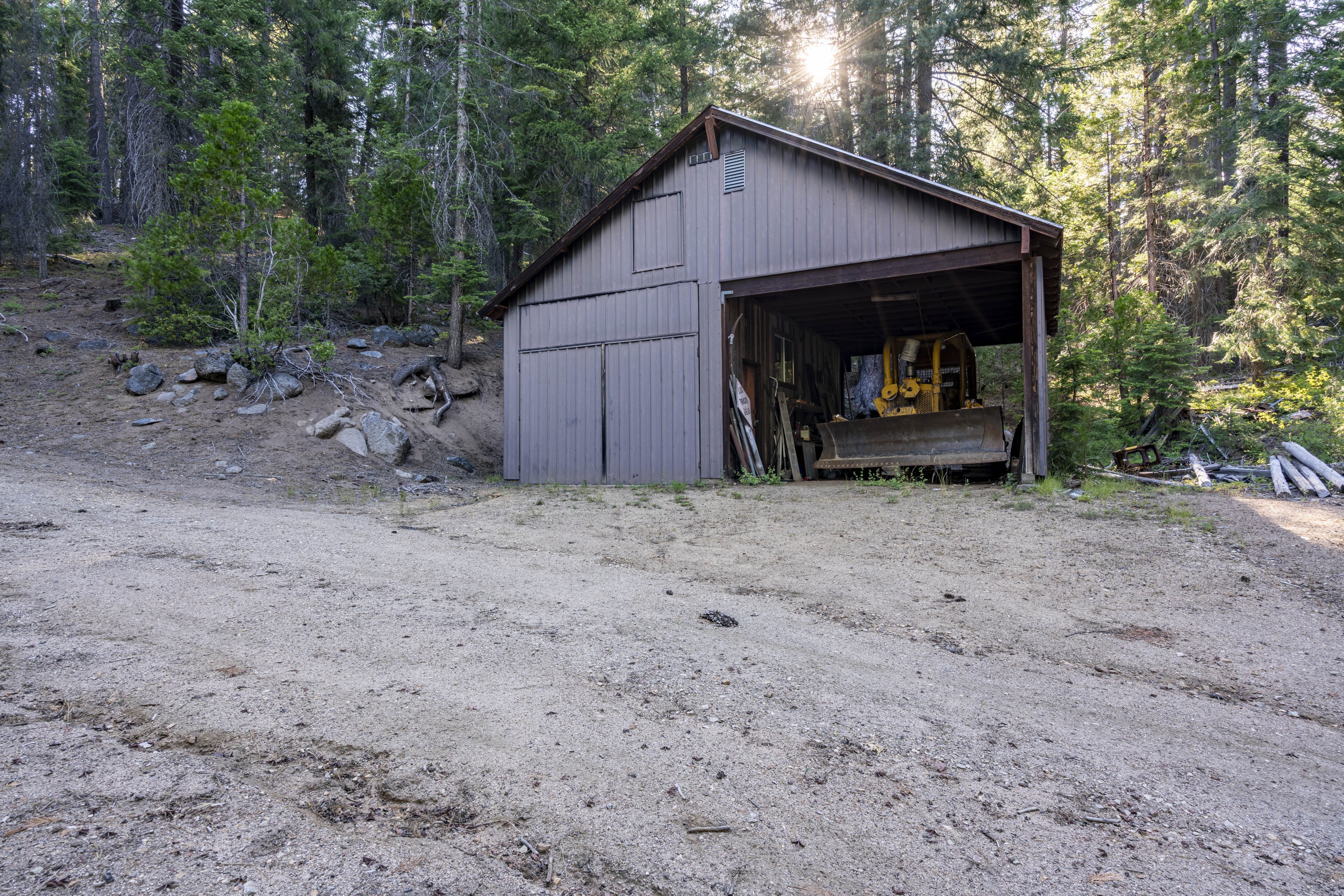 Listing Image 17