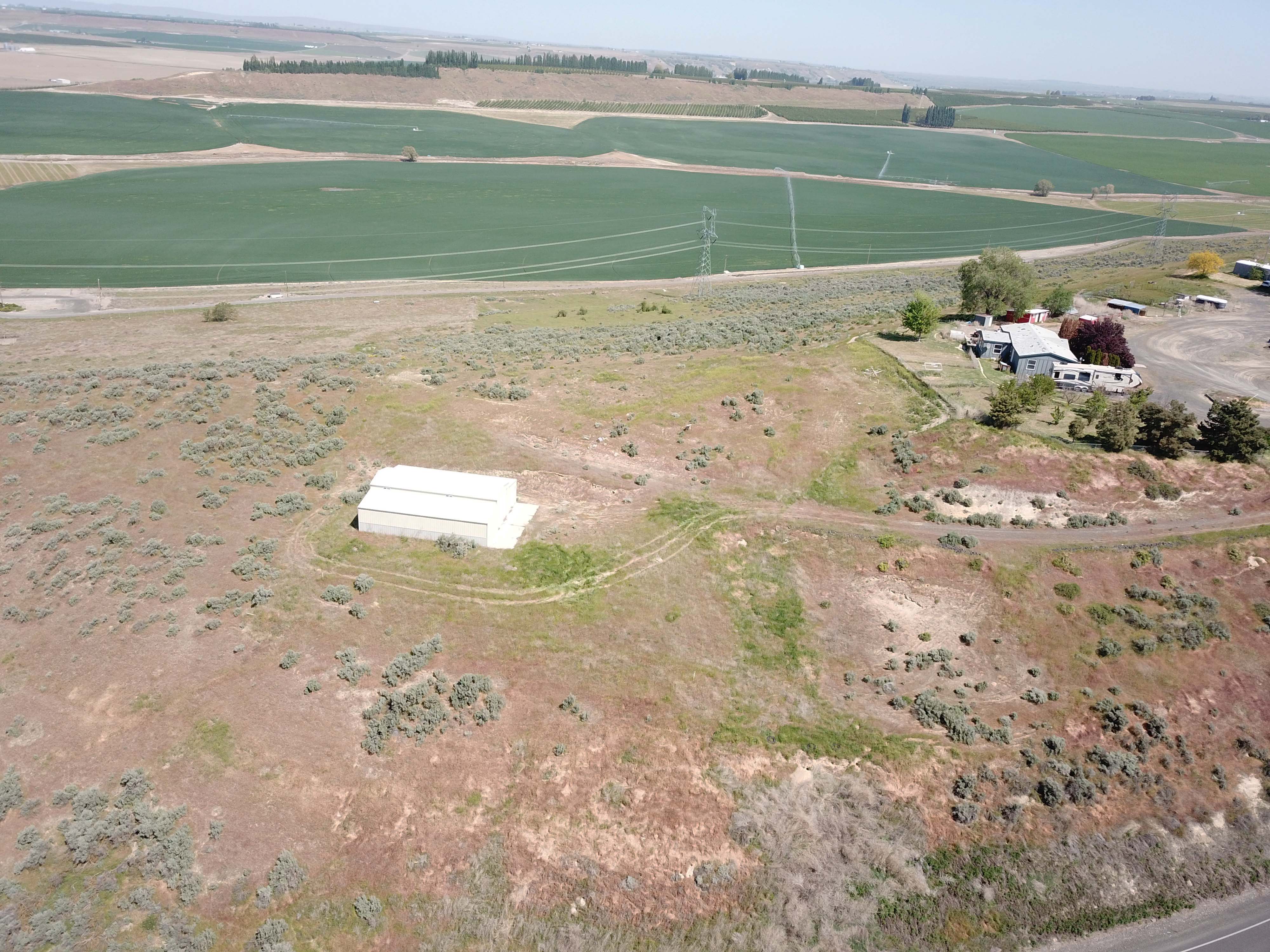 River View lot with shop