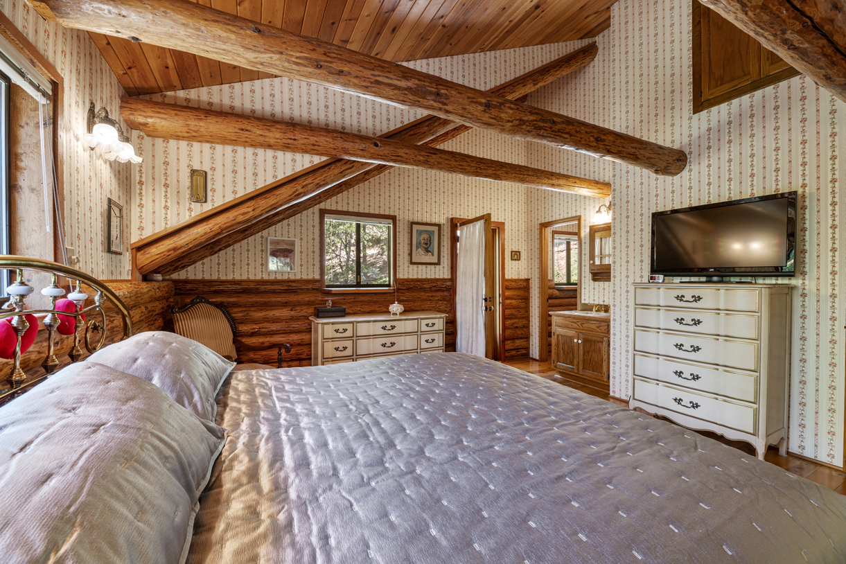 Logtown Estate