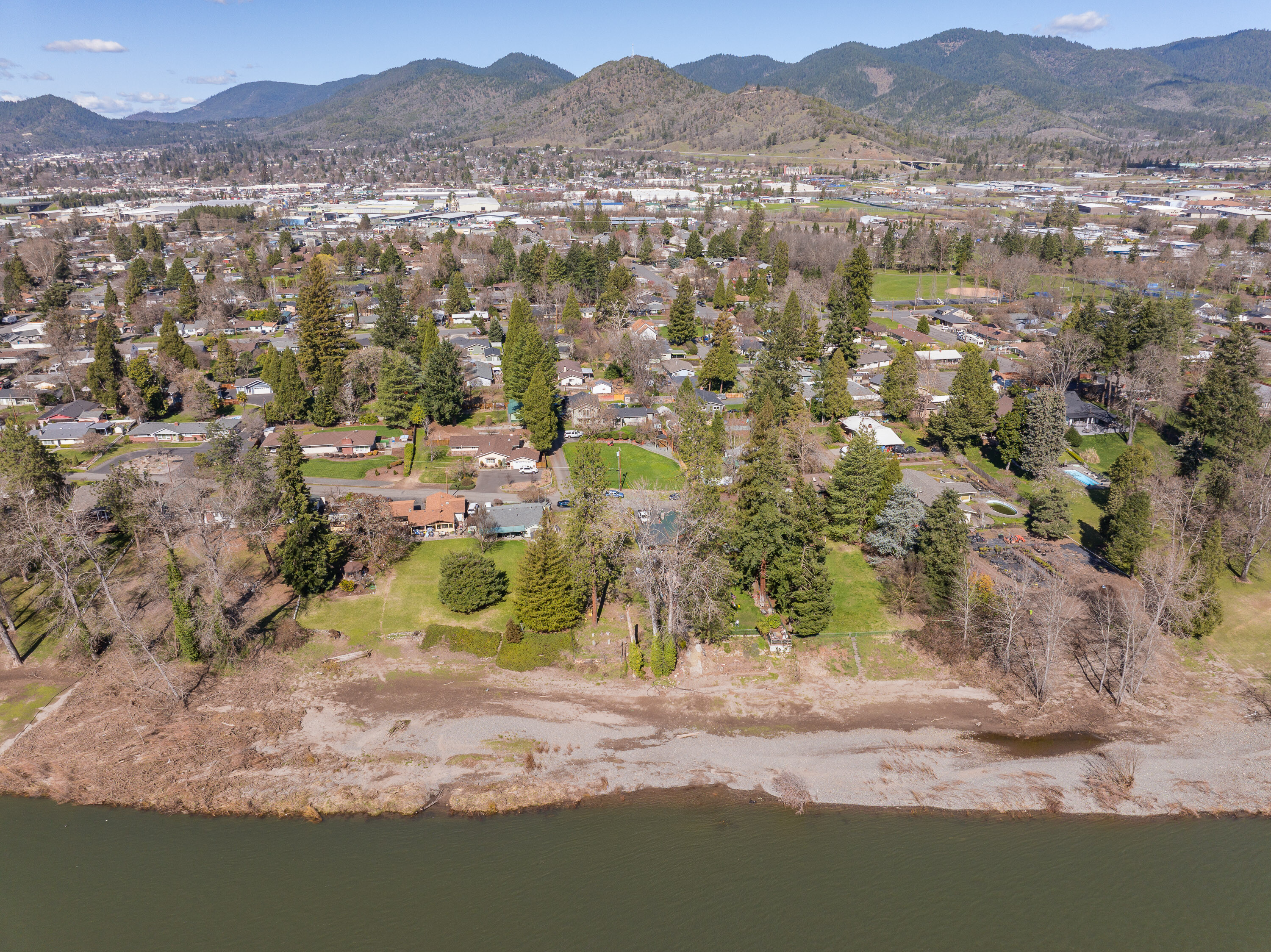 1455 SE Rogue Drive