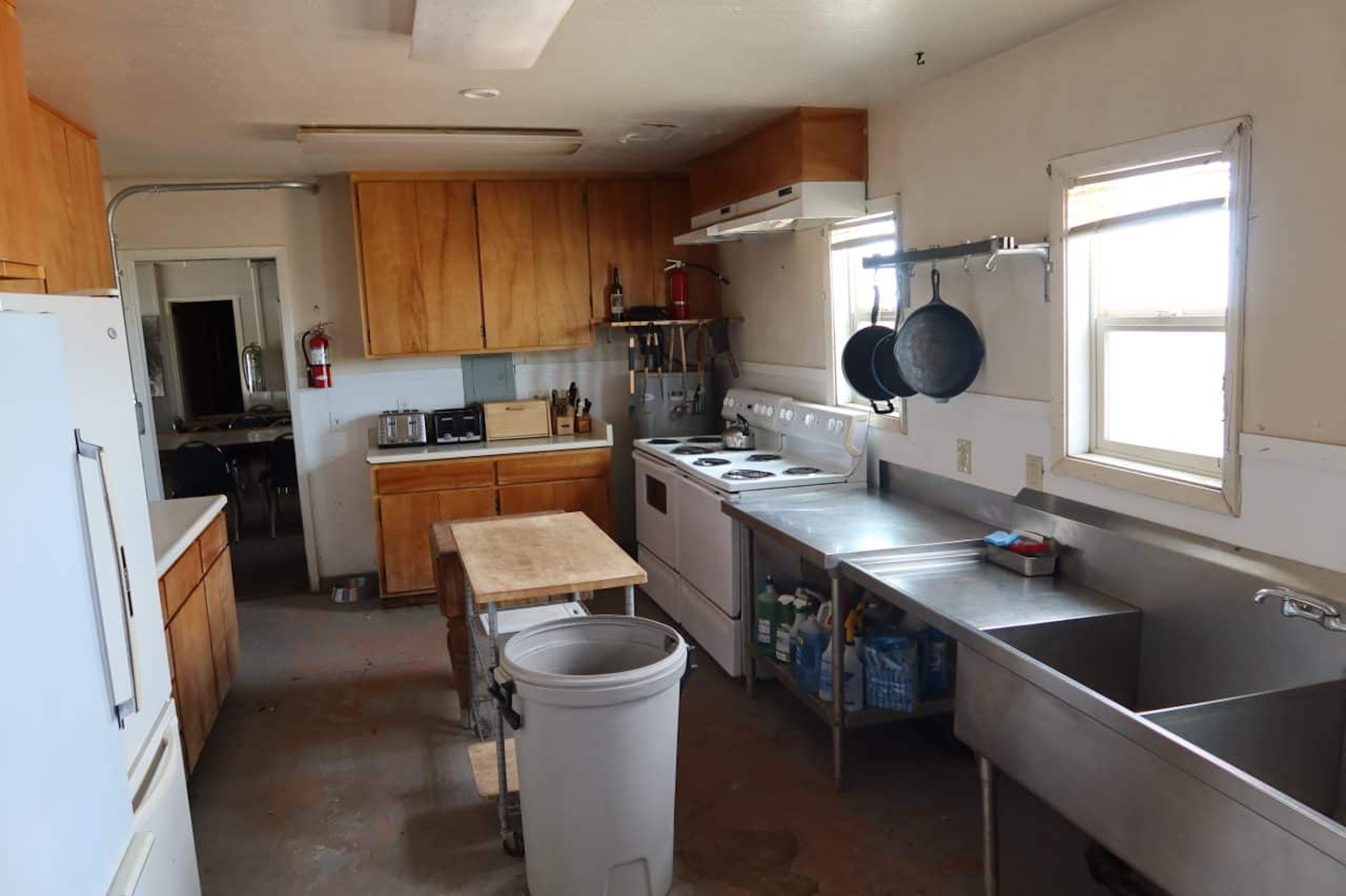 Listing Image 9