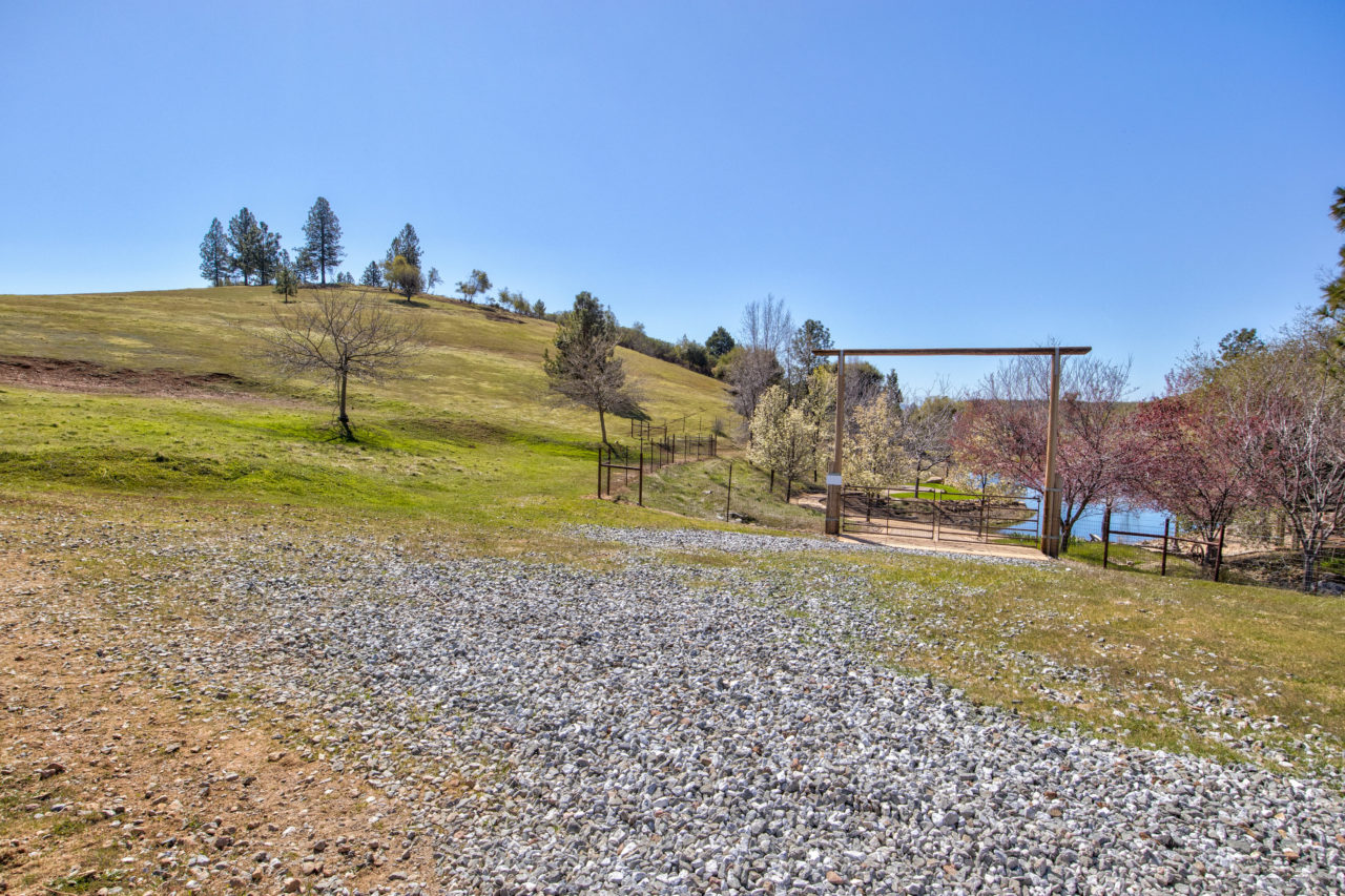 Tailem Bend Ranch and Vineyard
