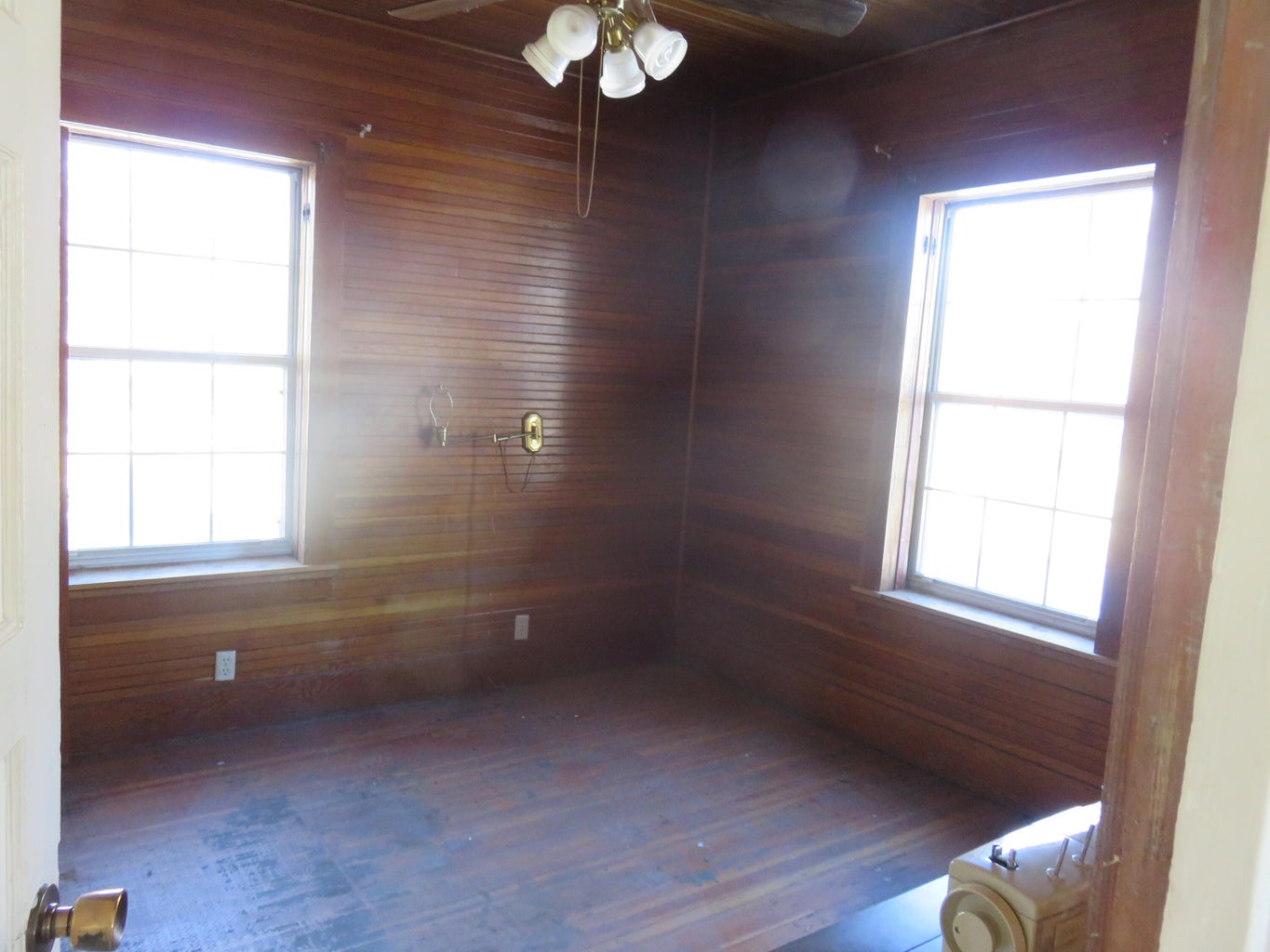 Lennon Lookout Ranch