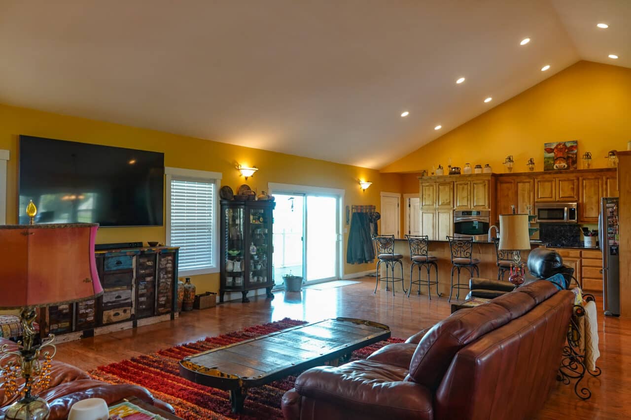 Listing Image 7